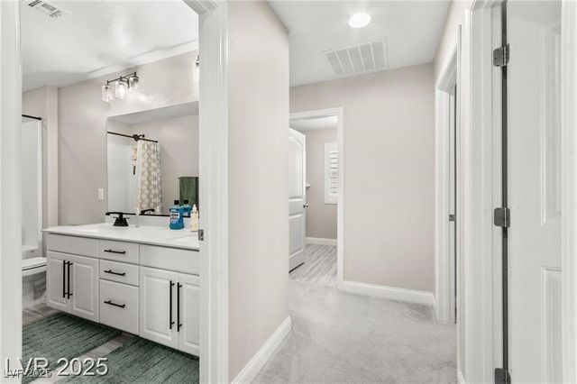 10101 Heron Lake Avenue, Las Vegas, NV 89178