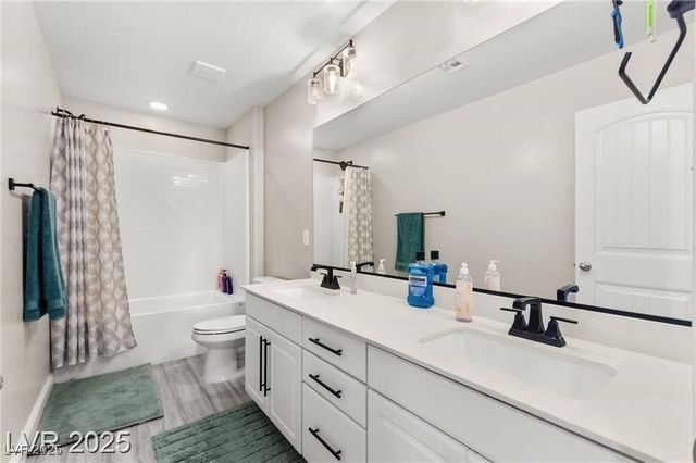 10101 Heron Lake Avenue, Las Vegas, NV 89178