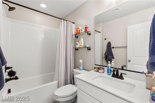 10101 Heron Lake Avenue, Las Vegas, NV 89178