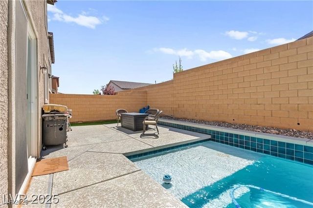 10101 Heron Lake Avenue, Las Vegas, NV 89178