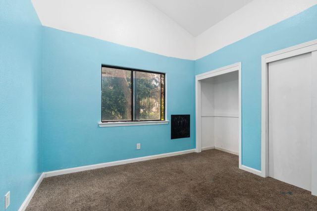 2231 Escalon Avenue, Clovis, CA 93611