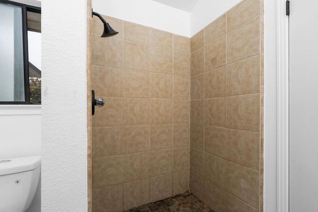 2231 Escalon Avenue, Clovis, CA 93611