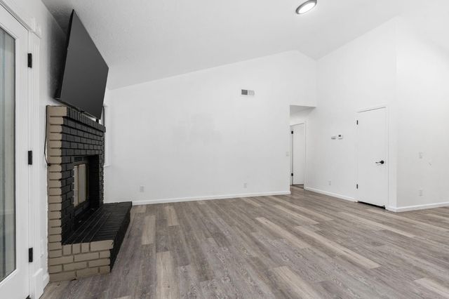 2231 Escalon Avenue, Clovis, CA 93611