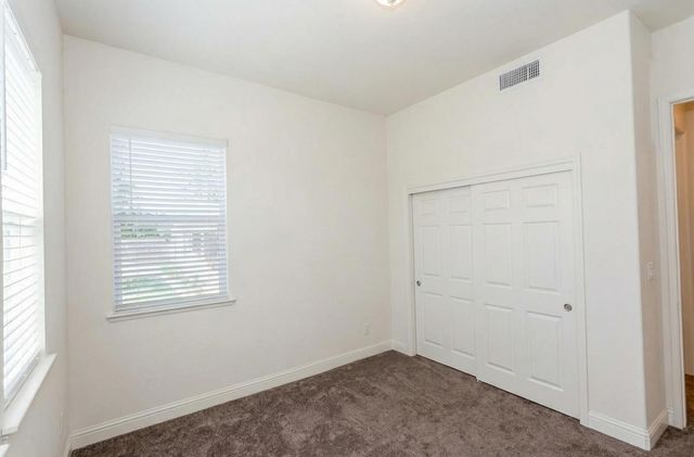 2051 Sierra Avenue, Clovis, CA 93611