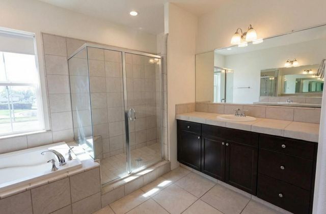 2051 Sierra Avenue, Clovis, CA 93611