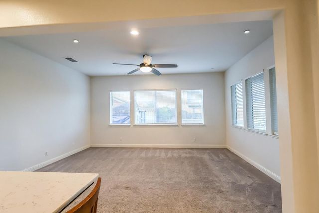 2051 Sierra Avenue, Clovis, CA 93611