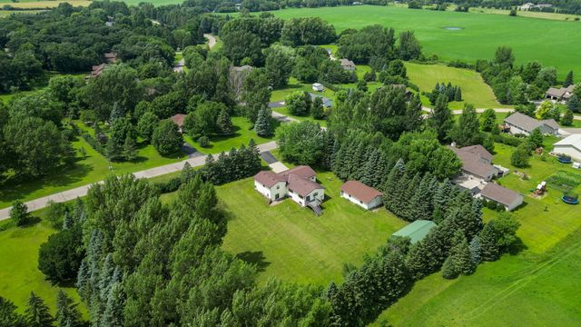 2046 Northwood Lane, Fergus Falls, MN 56537