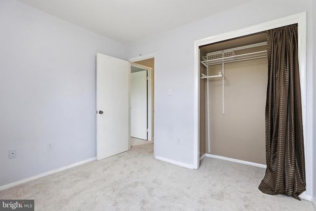 9583 WHITE PILLAR TER, Gaithersburg, MD 20882
