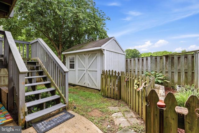 9583 WHITE PILLAR TER, Gaithersburg, MD 20882