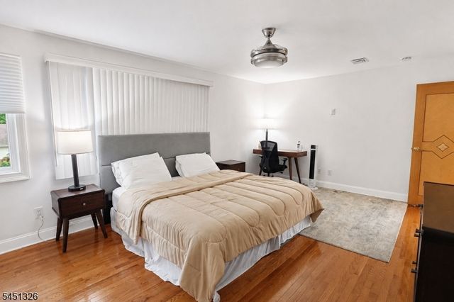26 BENJAMIN DR, Springfield Twp., NJ 07081