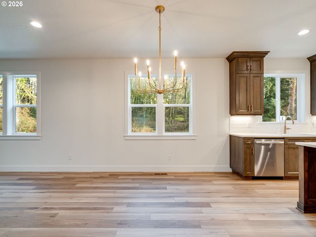 2147 Ne SPITZ Rd, Canby, OR 97013