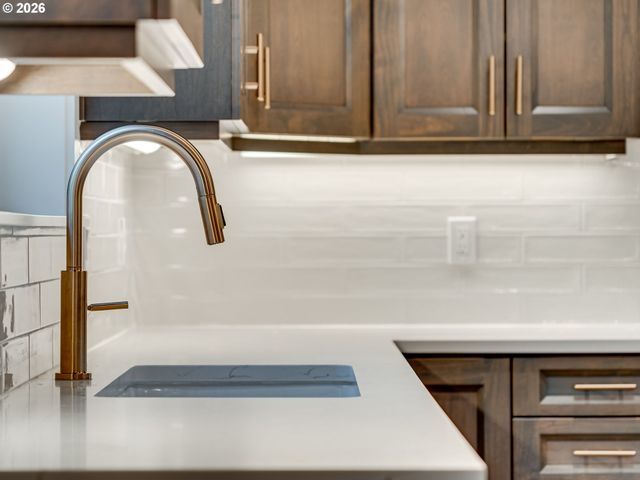 2147 Ne SPITZ Rd, Canby, OR 97013