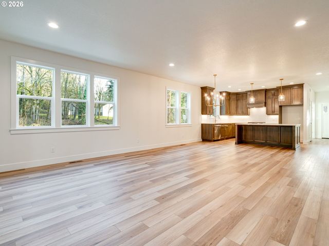 2147 Ne SPITZ Rd, Canby, OR 97013