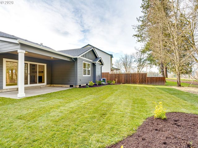 2147 Ne SPITZ Rd, Canby, OR 97013