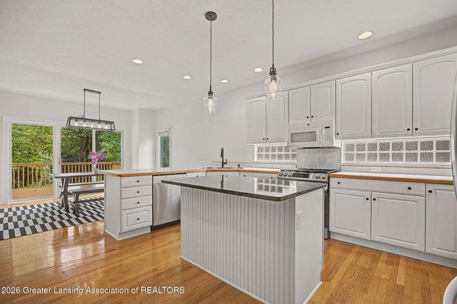 1791 Elk Lane, Okemos, MI 48864