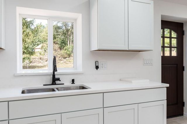 10335 W Highway 81 Road, Beloit, WI 53511