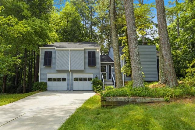 5168 Ashland Court SW, Lilburn, GA 30047
