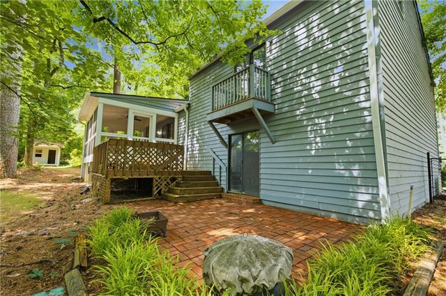 5168 Ashland Court SW, Lilburn, GA 30047