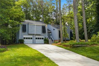 5168 Ashland Court SW, Lilburn, GA 30047