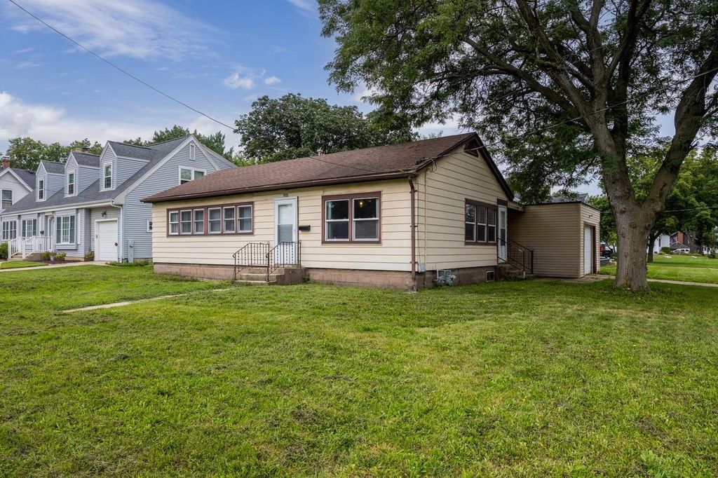 1855 Strong Avenue, Beloit, WI 53511