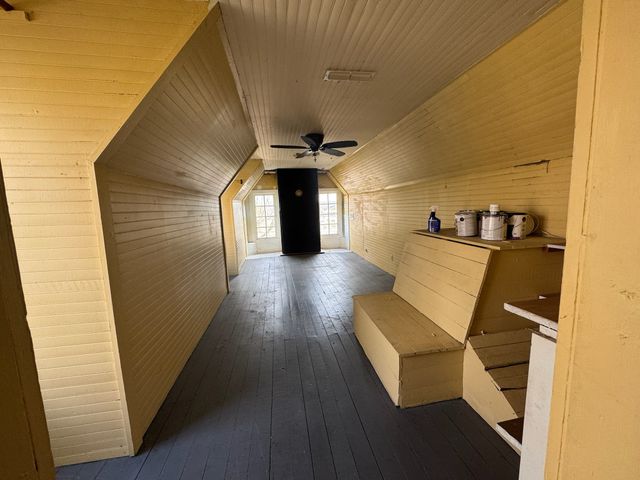 215 N Washington St, Tullahoma, TN 37388