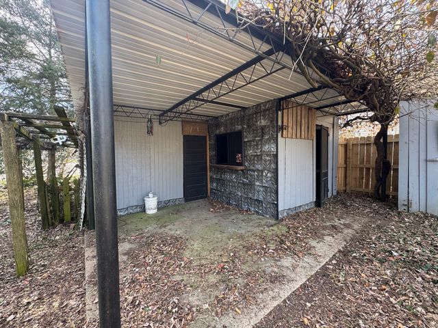 215 N Washington St, Tullahoma, TN 37388