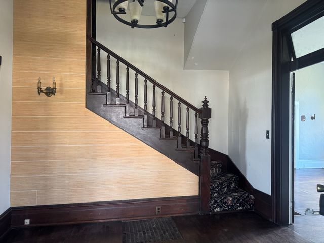 215 N Washington St, Tullahoma, TN 37388