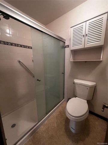 2750 S Heather Gardens Way, Aurora, CO 80014