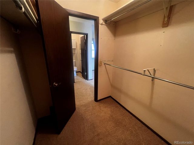 2750 S Heather Gardens Way, Aurora, CO 80014