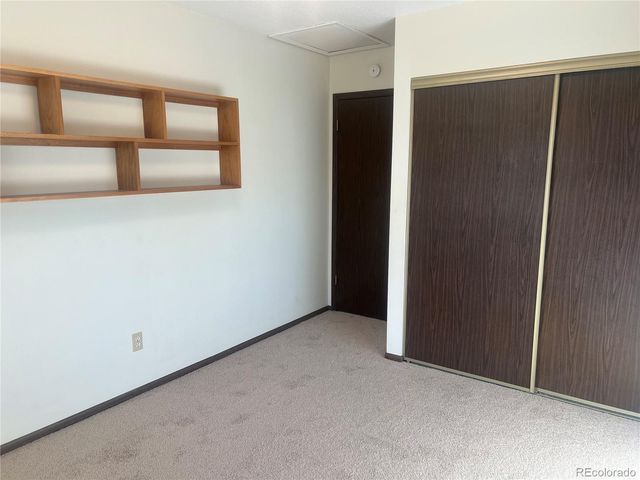 2750 S Heather Gardens Way, Aurora, CO 80014