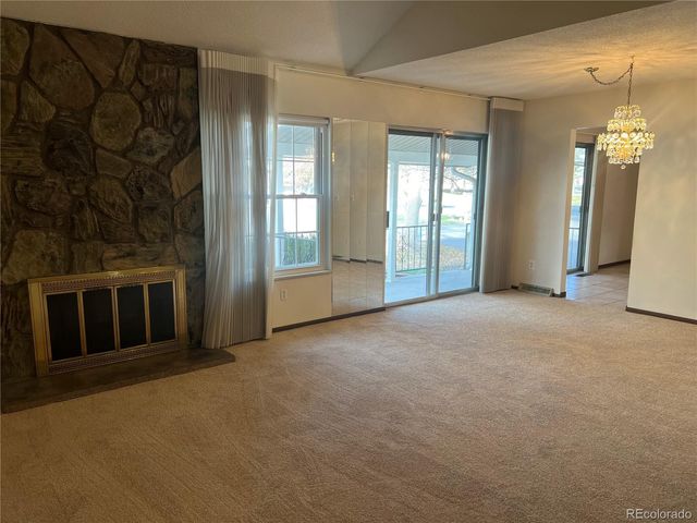 2750 S Heather Gardens Way, Aurora, CO 80014