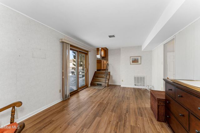 53 Fairlawn Drive, Colonie, NY 12110