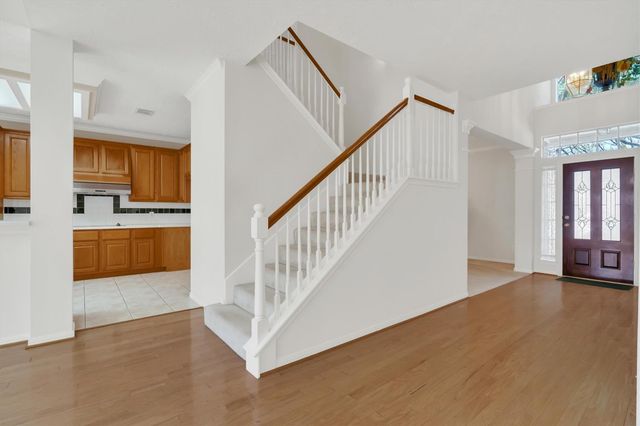 9423 Walnut Brook Court, Houston, TX 77040