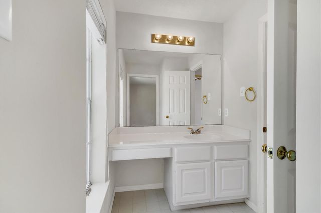9423 Walnut Brook Court, Houston, TX 77040
