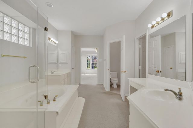 9423 Walnut Brook Court, Houston, TX 77040