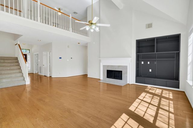 9423 Walnut Brook Court, Houston, TX 77040