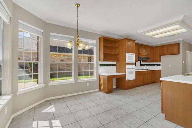 9423 Walnut Brook Court, Houston, TX 77040