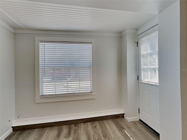 4810 2ND AVENUE N E, St Petersburg, FL 33713