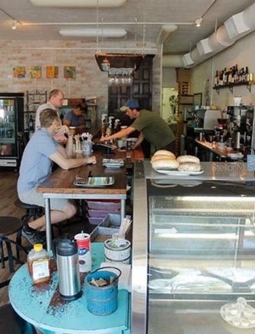 4810 2ND AVENUE N E, St Petersburg, FL 33713