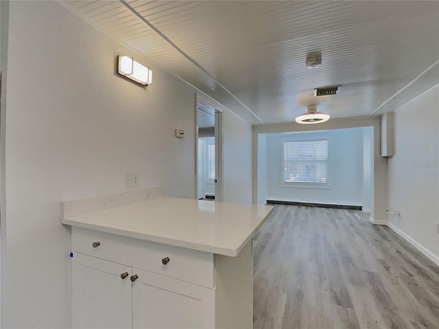 4810 2ND AVENUE N E, St Petersburg, FL 33713