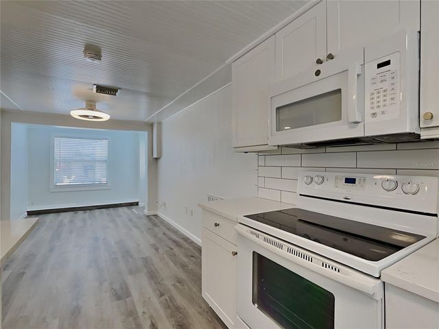 4810 2ND AVENUE N E, St Petersburg, FL 33713