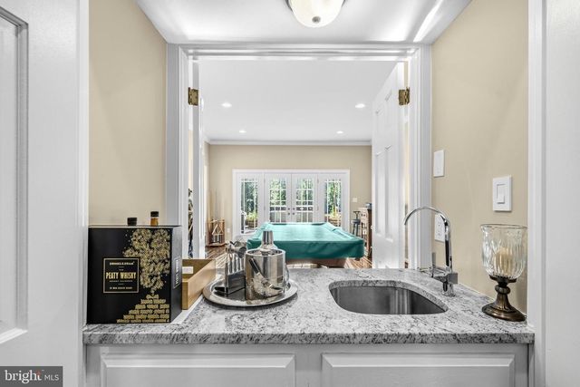 8018 EDDY BEND TRL, Fairfax Station, VA 22039