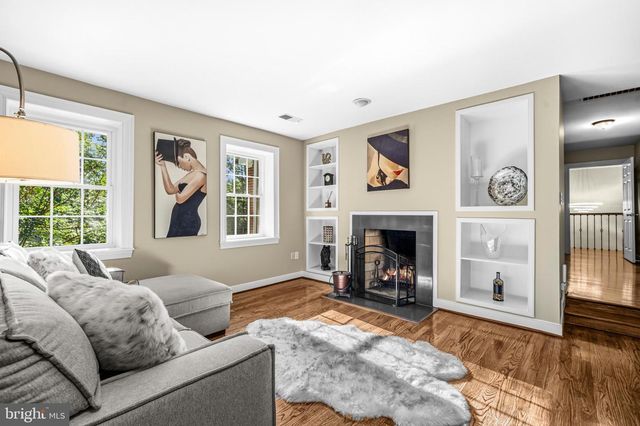 8018 EDDY BEND TRL, Fairfax Station, VA 22039