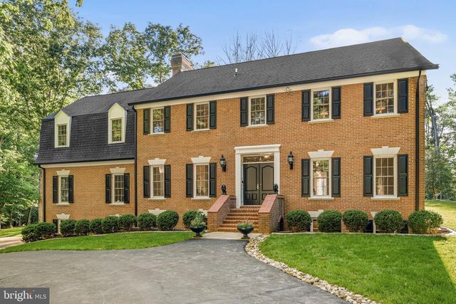 8018 EDDY BEND TRL, Fairfax Station, VA 22039