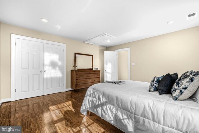 8018 EDDY BEND TRL, Fairfax Station, VA 22039