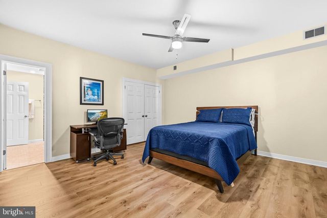 8018 EDDY BEND TRL, Fairfax Station, VA 22039