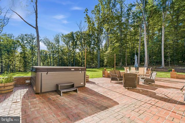 8018 EDDY BEND TRL, Fairfax Station, VA 22039