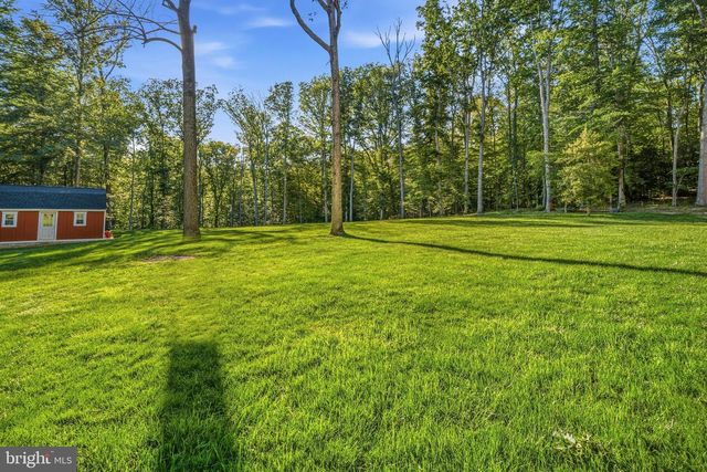 8018 EDDY BEND TRL, Fairfax Station, VA 22039