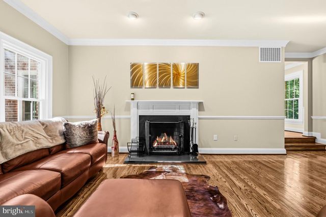 8018 EDDY BEND TRL, Fairfax Station, VA 22039