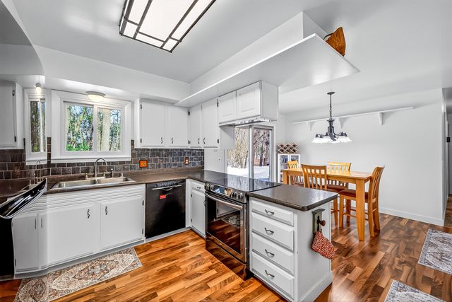 604 E Muskegon Avenue, Whitehall, MI 49461